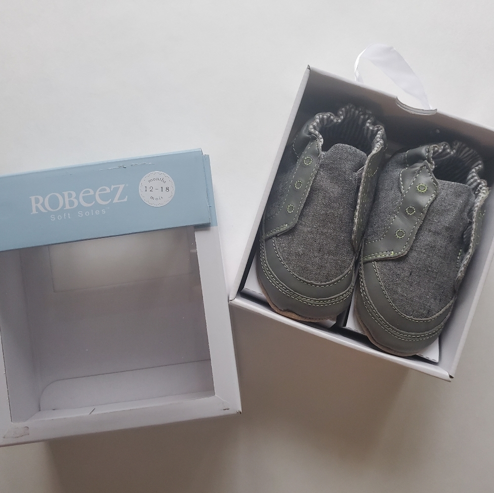 Robeez Soft Soles shoes boys 12-18 months